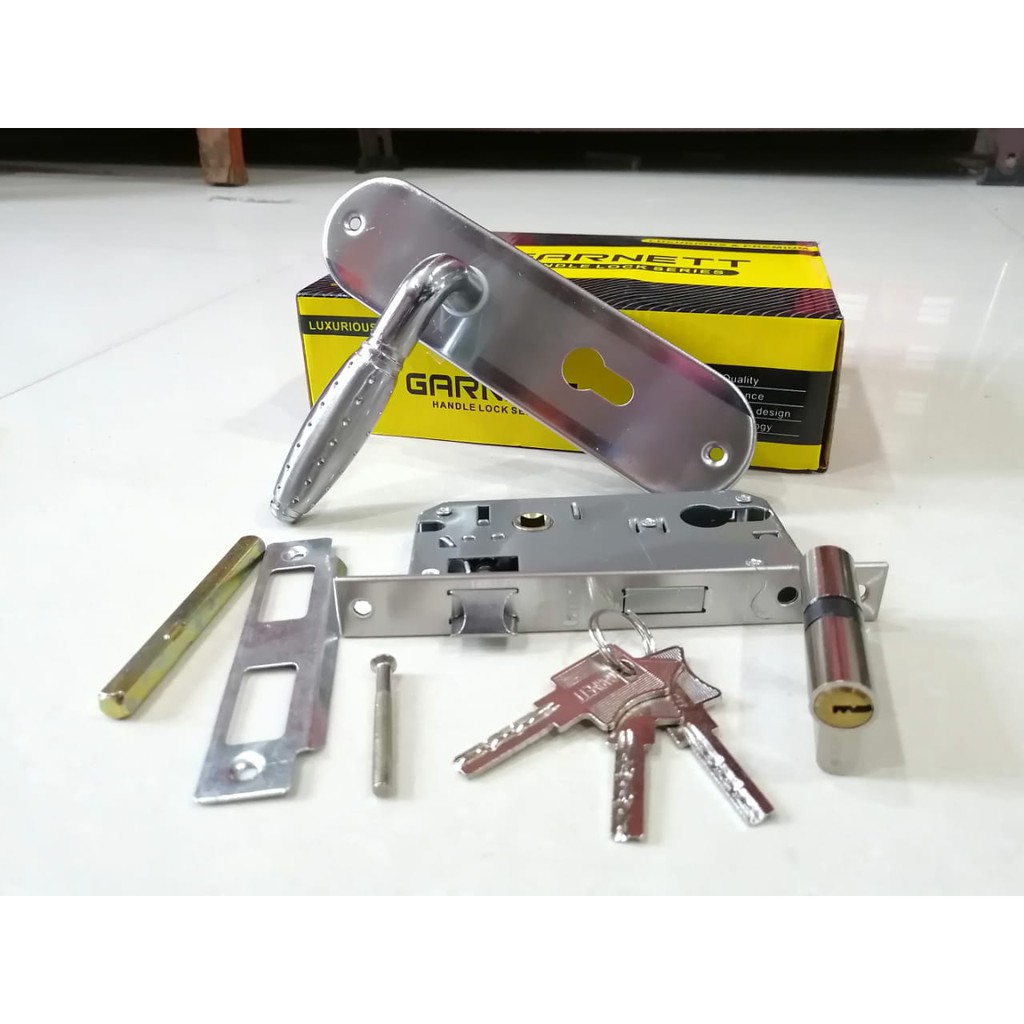 Handle Set Kunci Pintu Garnet ukuran Tanggung (m01)