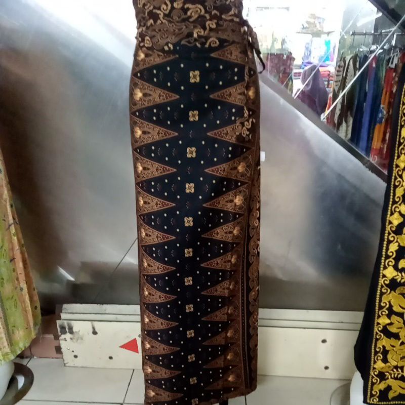 ROK TUMPAL A-LINE//ROK JUMBO//ROK JUMBO BAWAHAN KEBAYA//ROK JUMBO MOTIF PUCUK REBUNG//ROK JUMBO DEWA