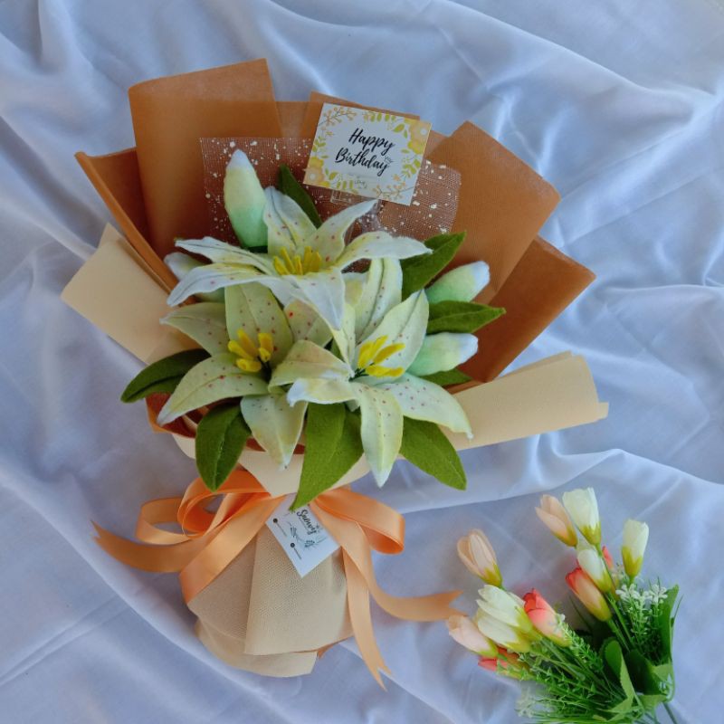 BUKET BUNGA FLANEL BESAR MURAH | BUCKET BUNGA LILLY |  KADO WISUDA | KADO ULTAH By Snowy.bouquet