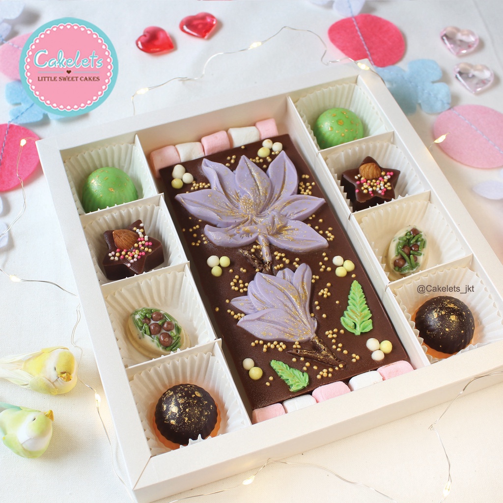 

Cokalt VALENTINE FLOWERS / Coklat Hampers