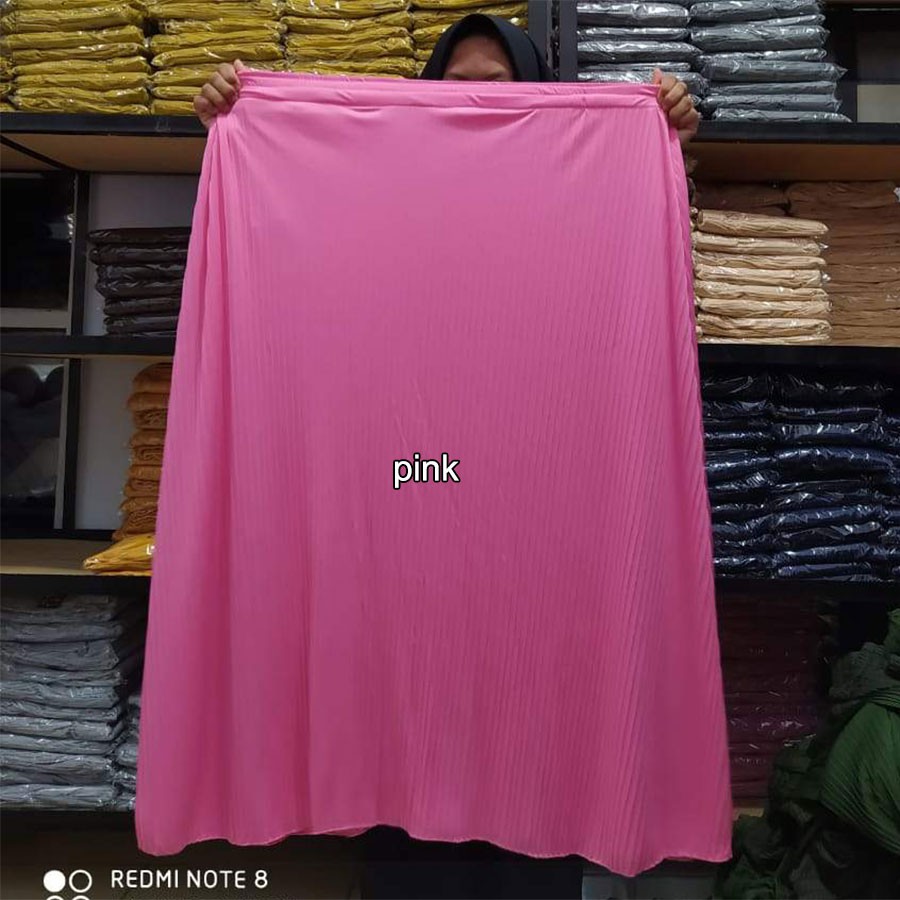 Rok plisket super jumbo polos untuk wanita gemuk