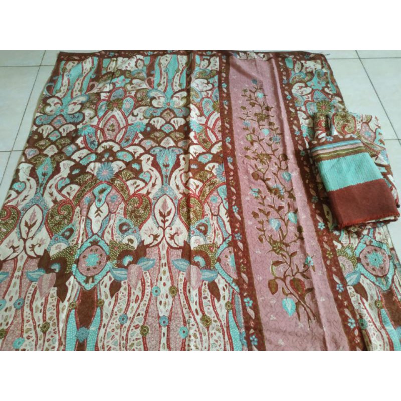 batik tulis sarimbit sutra ATBM Baron