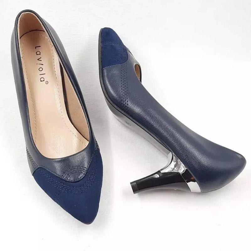 Sepatu wanita merk laviola uk.39  (2185)