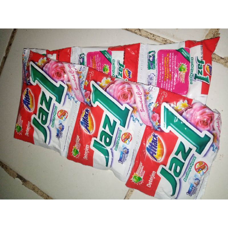 Attack Jaz1 detegent rencengan ( 1renceng 6pcs )