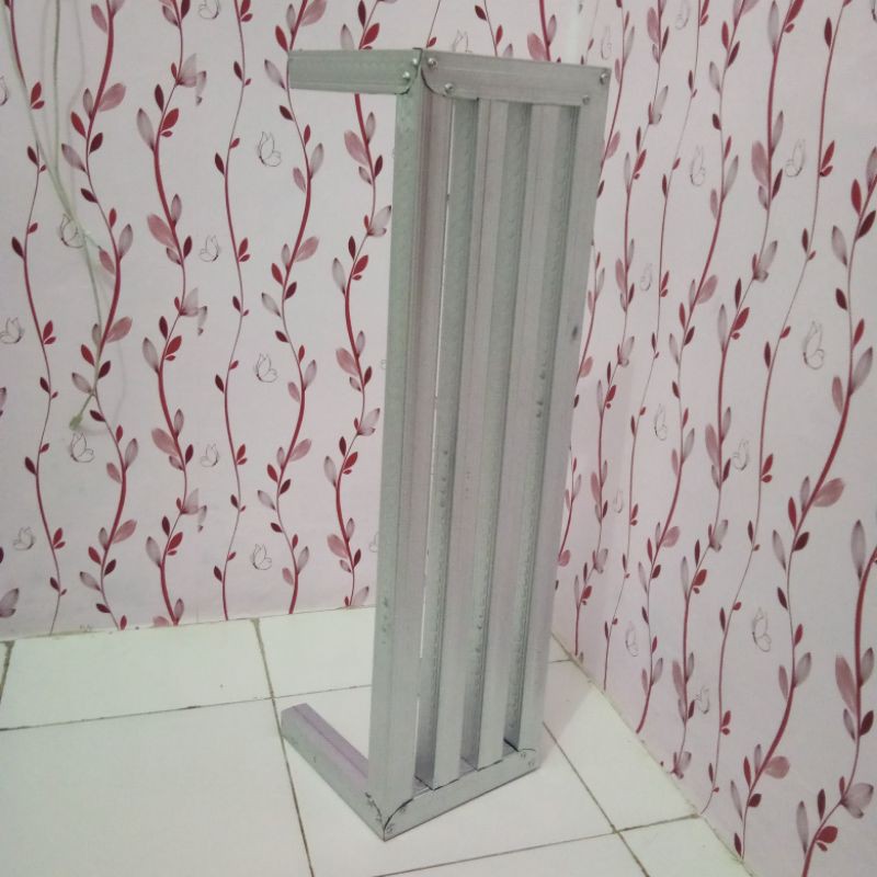 BAJA RINGAN/RAK BUNGA MINIMALIS PANJANG 70CM