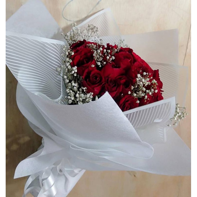 buket bunga asli mawar merah/putih/pink atau palsu