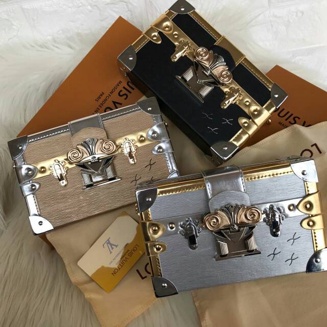 Lv petite mallen syahrini