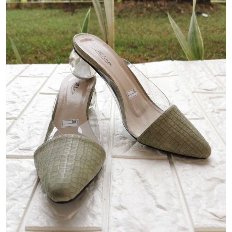 Arlaine- Sandal Heels Kaca Bulat Geovani