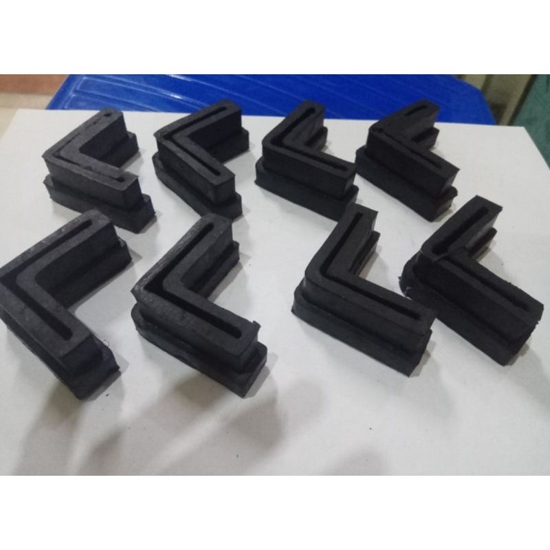 Karet Siku 4x4 - Karet Kaki Siku Meja Kursi Rak