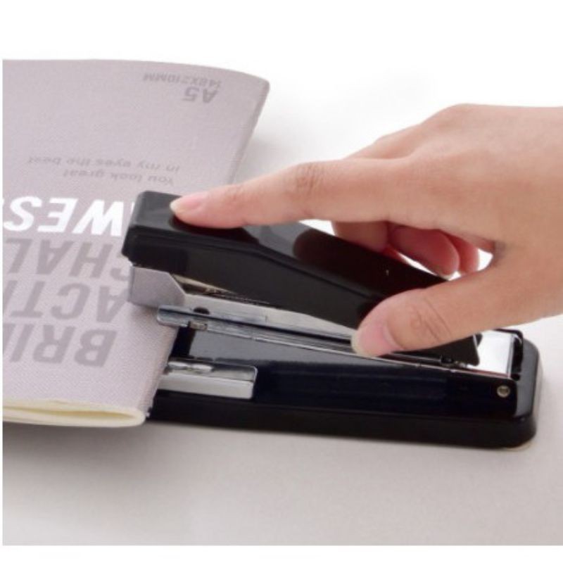 

STAPLES STAPLER Buku Tembak Besar 360 derajat Kuat