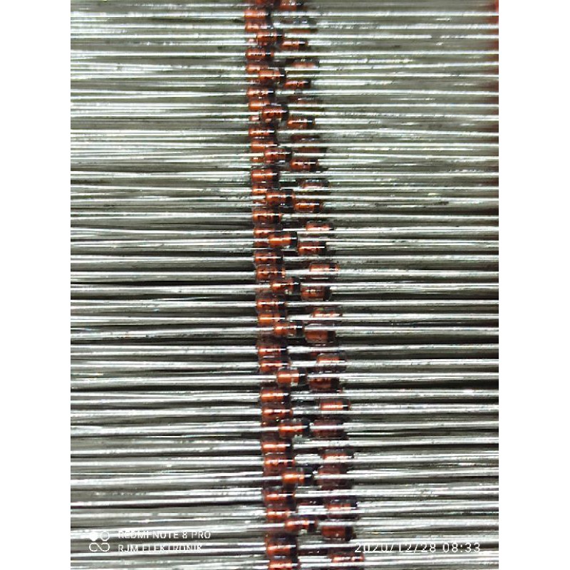 dioda zener 1/2w 13v