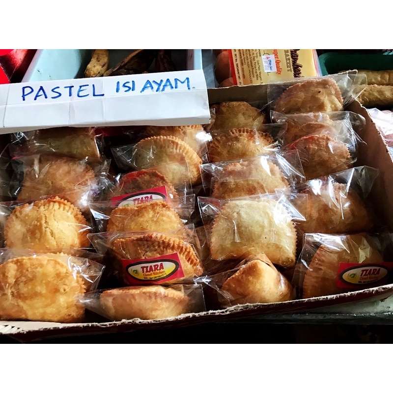 

pastel ayam premium; kulit wangi; renyah
