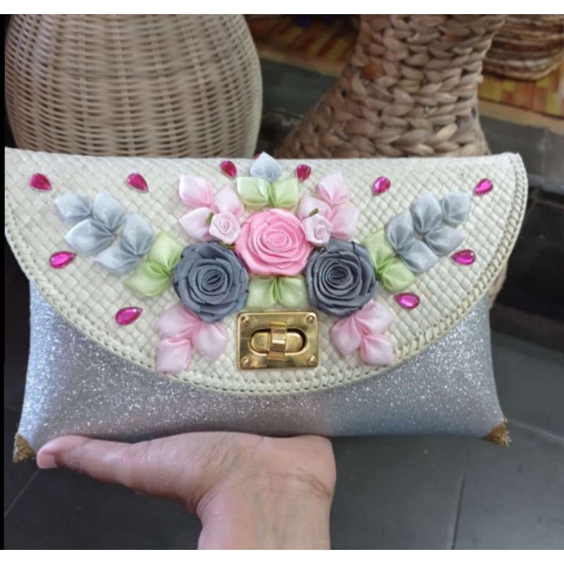 Clutch pesta/ clutch pandan / gliter kunci