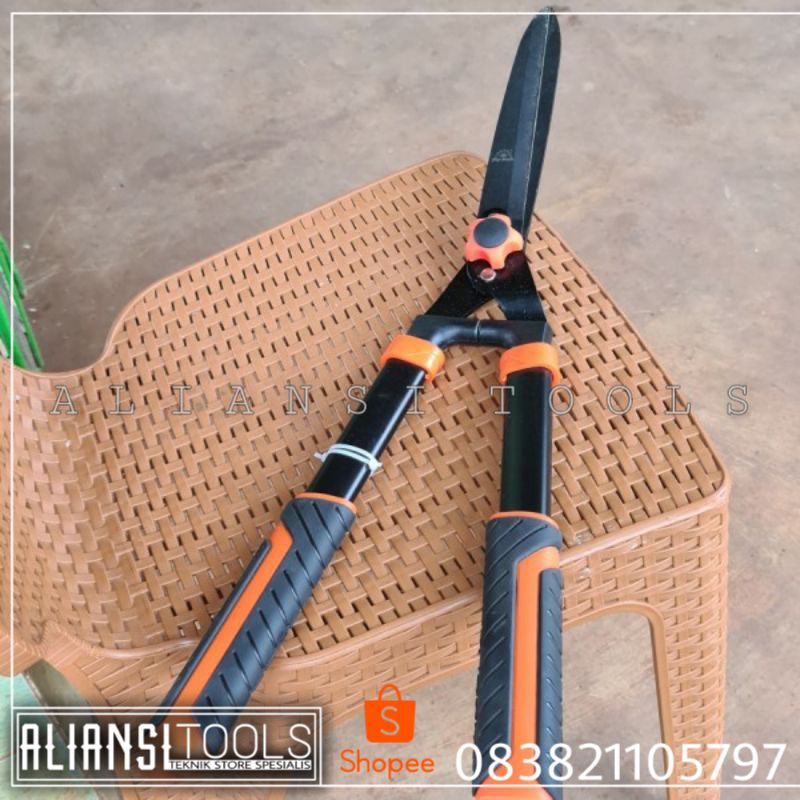 

Gunting Rumput dan dahan Tjapmata Original size 24 inch