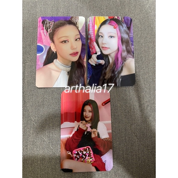 itzy yeji benefit mecima set photocard
