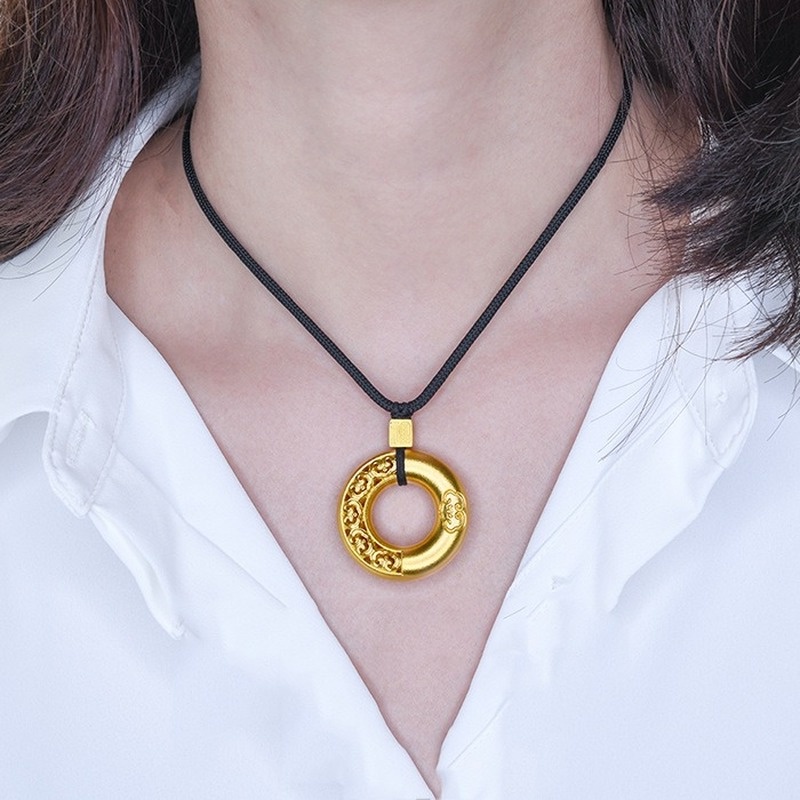 [Ready Stock]Fashion Hollowed-out Pendant Ring Necklace