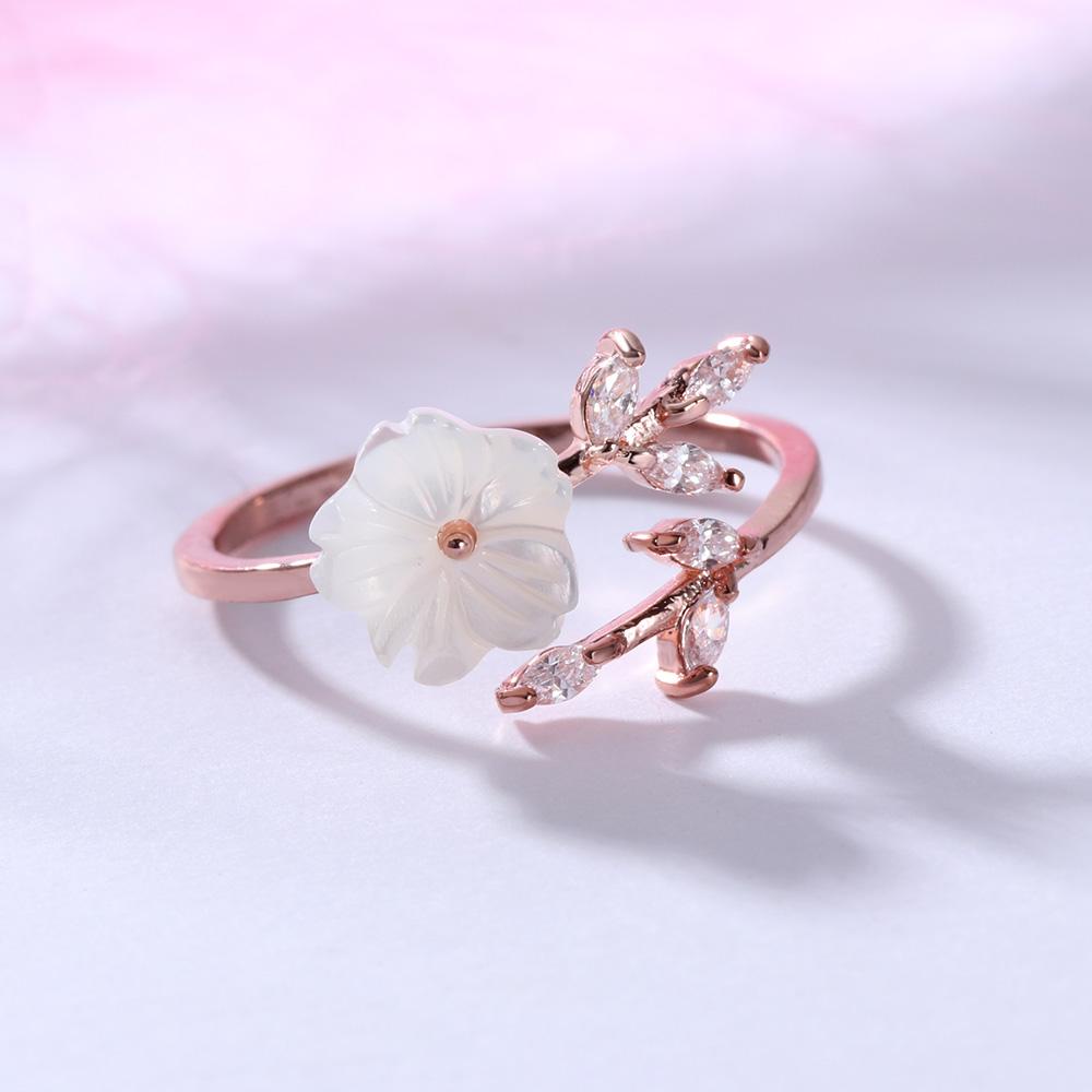 R-FLOWER Opening Ring Elegant Women Girls Adjustable Size Zircon Crystal Leaf