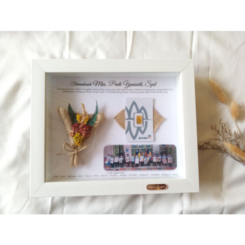 custom frame mini gold antam buket mini gift kado hadiah simple