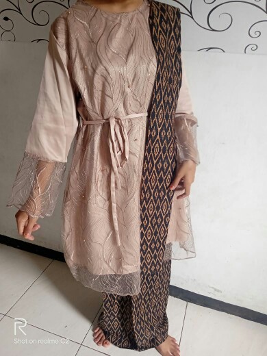 Maura Couple - Sania Ruffle Batik Couple Ori Ndoro Jowi Garansi Termurah Shopee - Batik Modern Solo