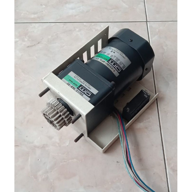 Oriental Motor Gearbox Ac 100-115V Ac 60W Ratio 1:12.5 barang mulus