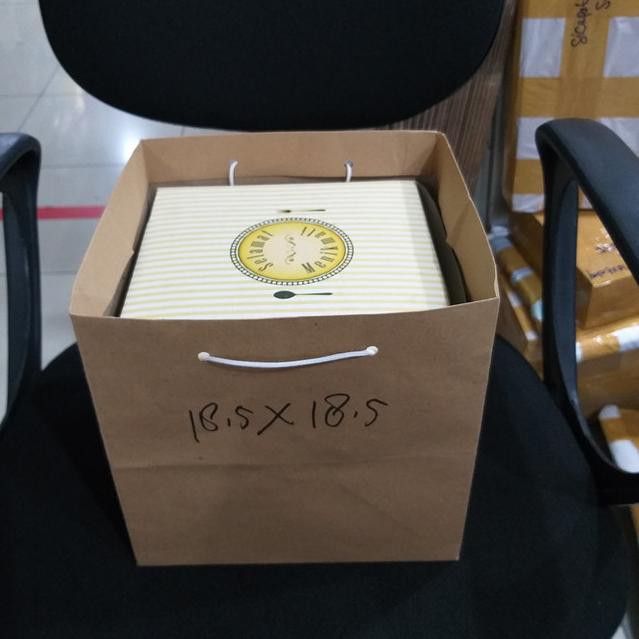 

Harga Bersahabatl.!>245VX paper bag 18x18