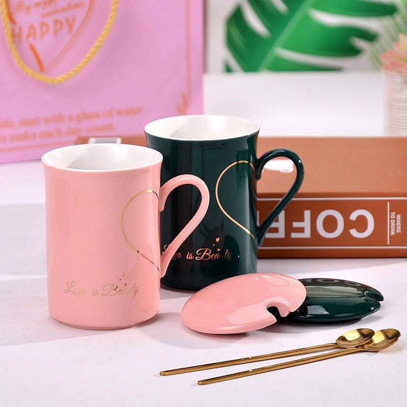 MUG COUPLE LoVE is Beauty / GELAS KERAMIK GIFTBOX  cocok untuk hampers