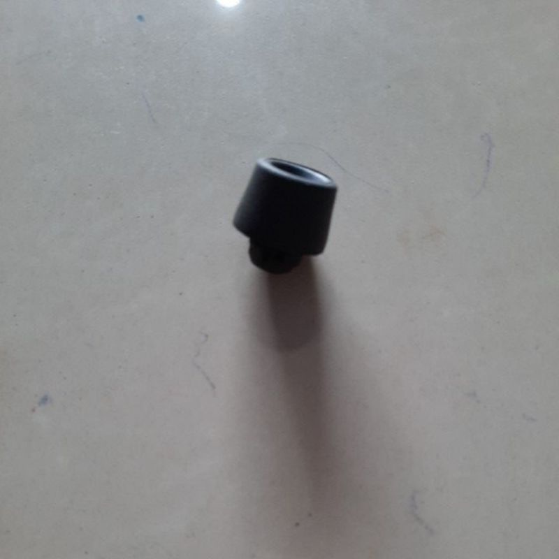 KARET GANJEL PINTU INNOVA/AVANZA