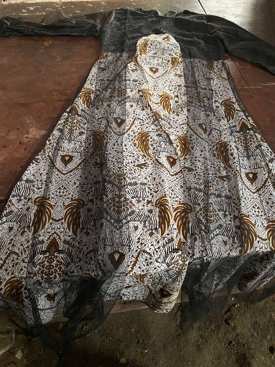 Maura Couple - Sania Ruffle Batik Couple Ndoro Jowi Dnt Garansi Termurah Shopee-couple Gamis Batik