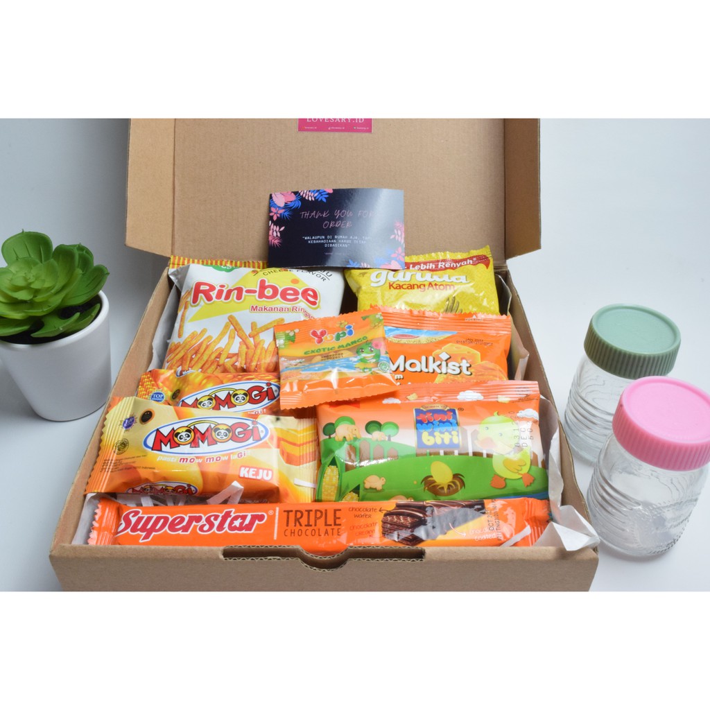 

SNACK BOX / GIFT BOX / HAMPERS / KADO ULANG TAHUN HEMAT !!!