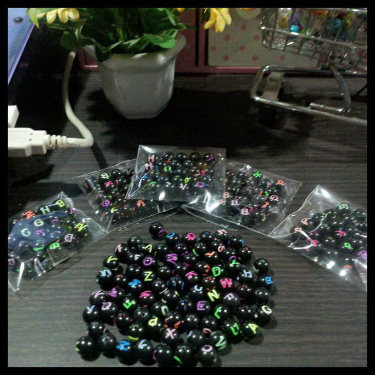 

MANIK ABJAD BULAT 24PCS