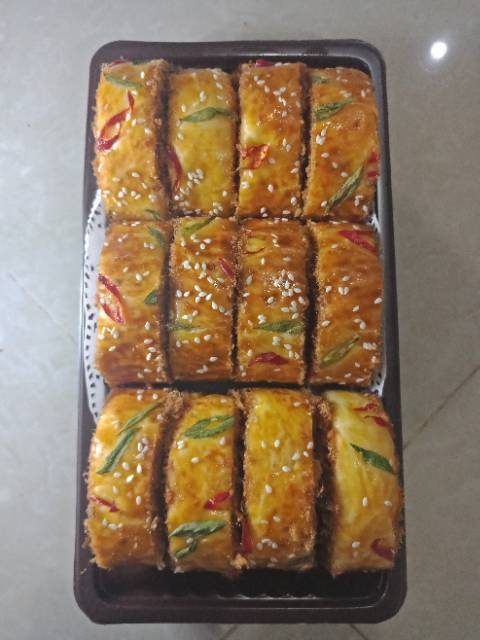 ROTI GULUNG ABON /FLOSS ROLL ISI 12PCS-1