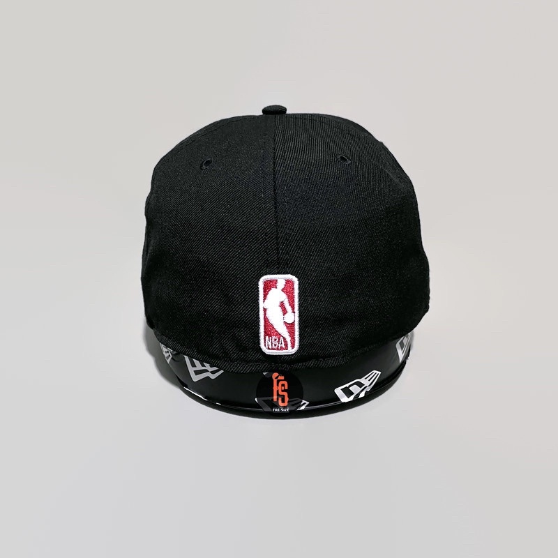 TOPI NEW ERA ORIGINAL 5950 Q2QT MIAMI HEAT BLACK UV SKYBLUE