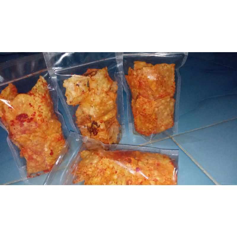 

Kriipik bawang renyah rasa Sambalado