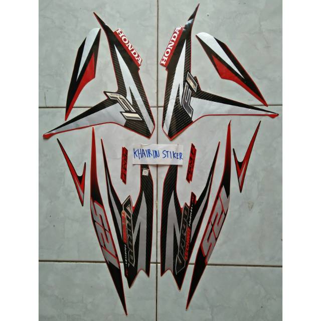 Striping vario 125 tekno 2012 merah .,.