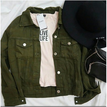 Jaket Jeans Wanita Warna Hijau Army