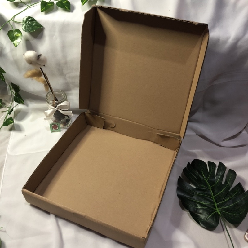 

Box ukuran 25x25x5 cm | Hampers box Pangkalan Bun