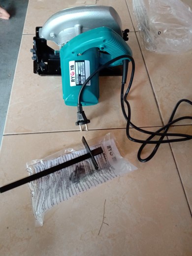 Ryota Mesin Circular Saw Gergaji Potong Kayu Listrik 7 M5800 Free Mata Kec 180mm X 24t Japan