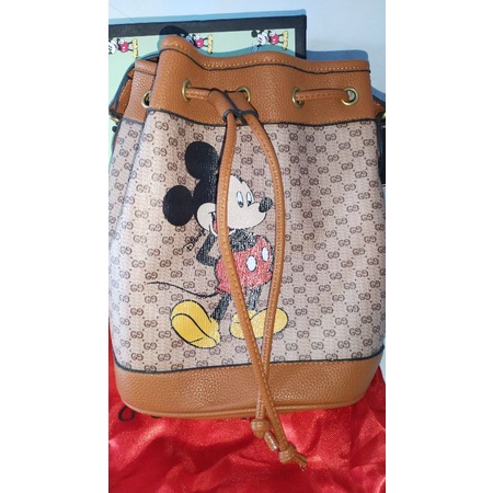 PRELOVED TAS SELEMPANG MICKEY GUCCI