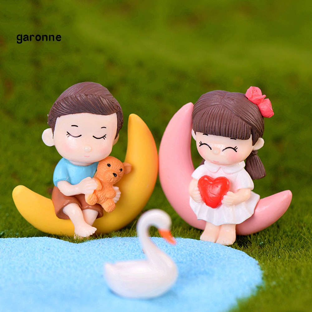 GA 2Pcs Boneka Miniatur Figur Anak  Laki  laki  dan Perempuan 