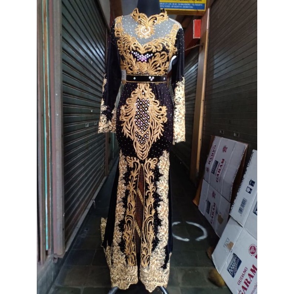 set kebaya + beskap bludru cantikkk/kebaya pengantin