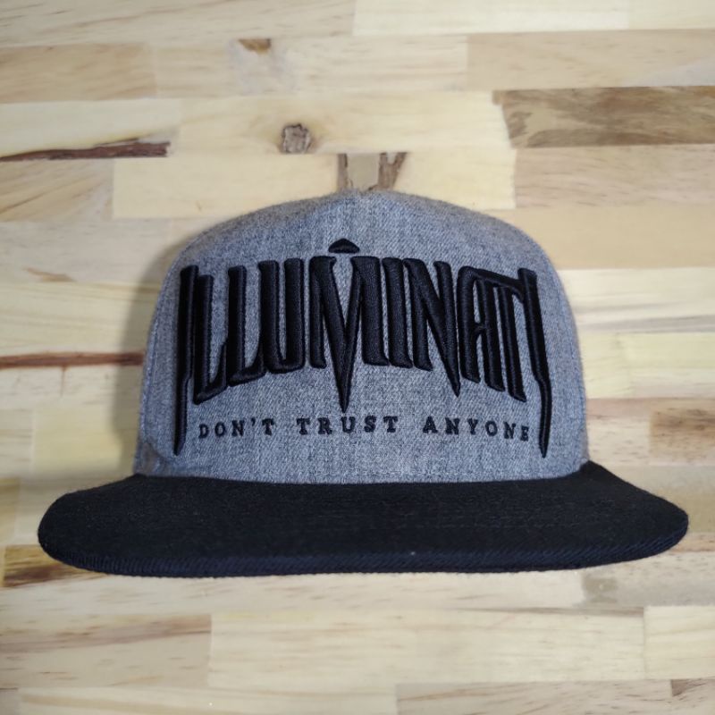 TOPI SNAPBAG ILUMINATI