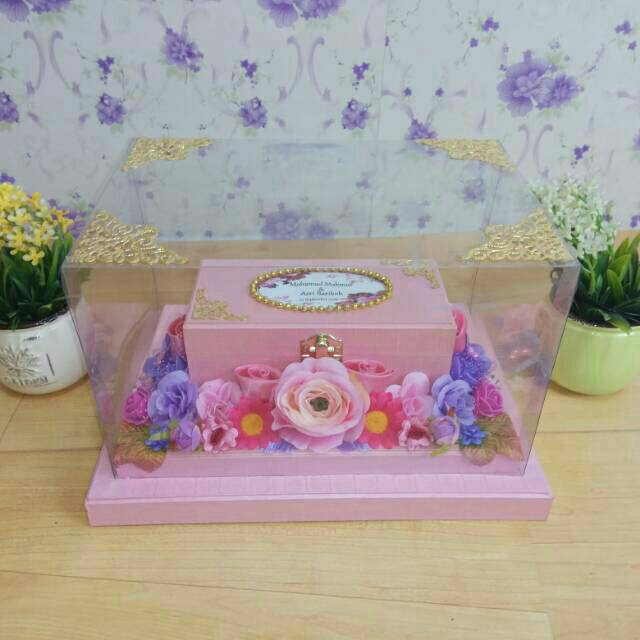 Kotak uang/ kotak mahar/ kotak lamaran/ kotak hantaran