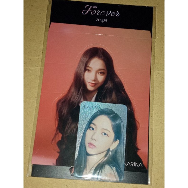 READY HOLOGRAM STANDEE CASHBEE AESPA KARINA