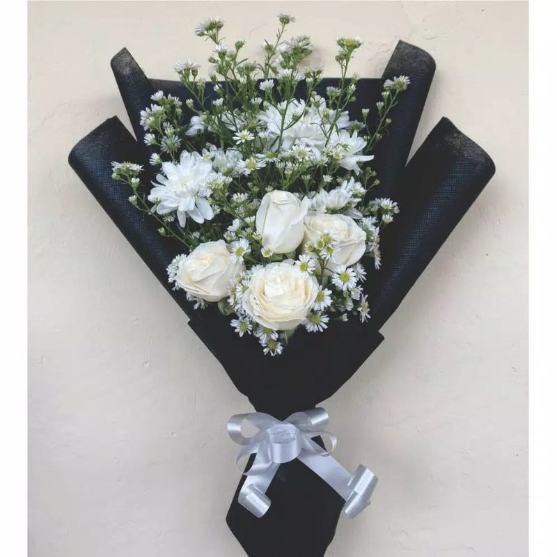 Bucket Wisuda Hand Bucket Bunga Bucket Wisuda Murah Bucket Bunga Mawar