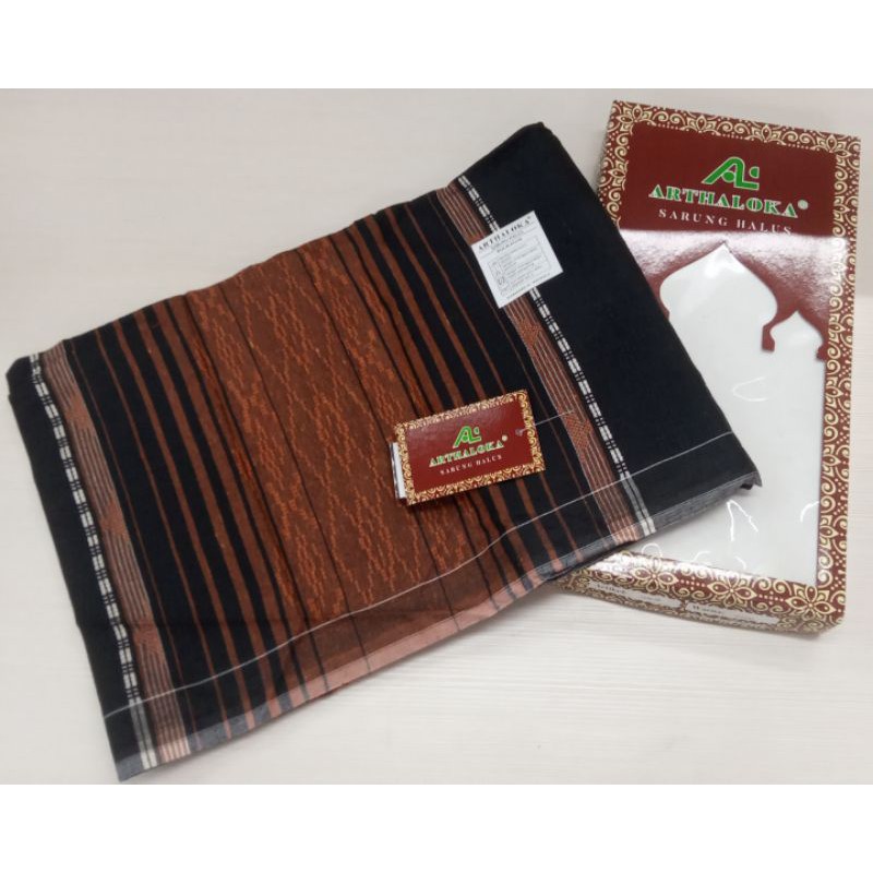 Sarung pria/ARTHALOKA/Sarung halus