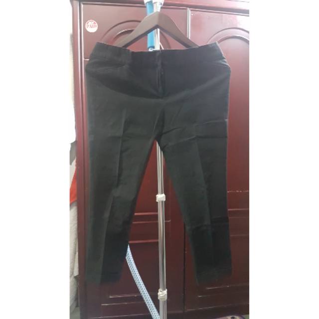 THE EXECUTIVE CELANA WANITA (SECOND) SIZE L