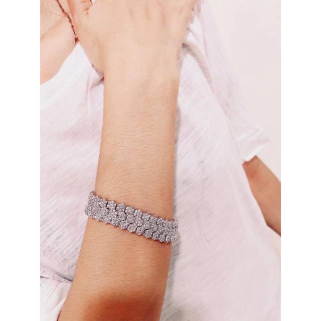 Gelang batu Zirconia Exclusive