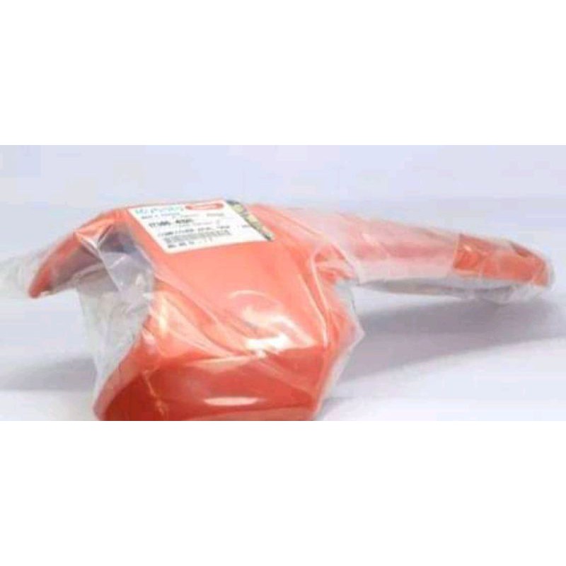 COVER FUEL TANK KUBOTA RD85 2T