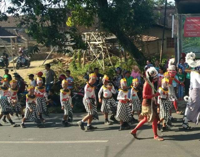 Kain poleng bali