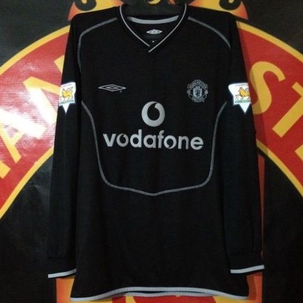 Jersey Manchester United Original Goalkeeper Musim 2000 / 2001 Umbro